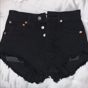 The Laundry Room Cutoffs size 24